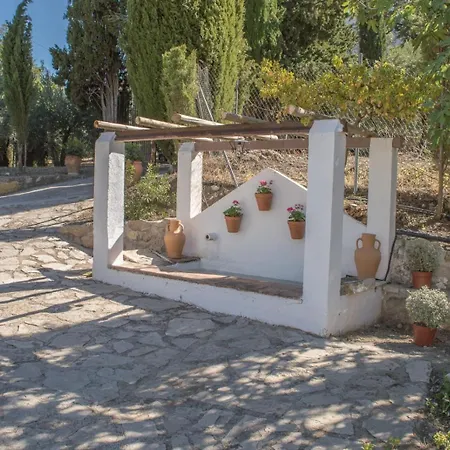 Rural Ermita San Julian Burunchel
